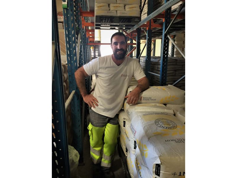 loic-responsable-depot-nicot-meunerie.jpg